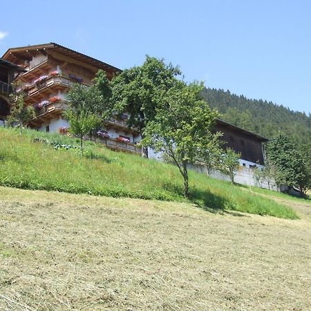 Ferienwohnung Lehenhof Ried im Zillertal Bagian luar foto