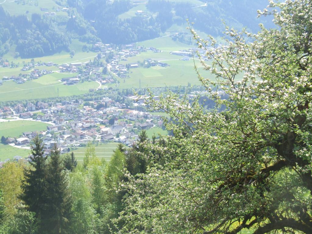 Ferienwohnung Lehenhof Ried im Zillertal Ruang foto