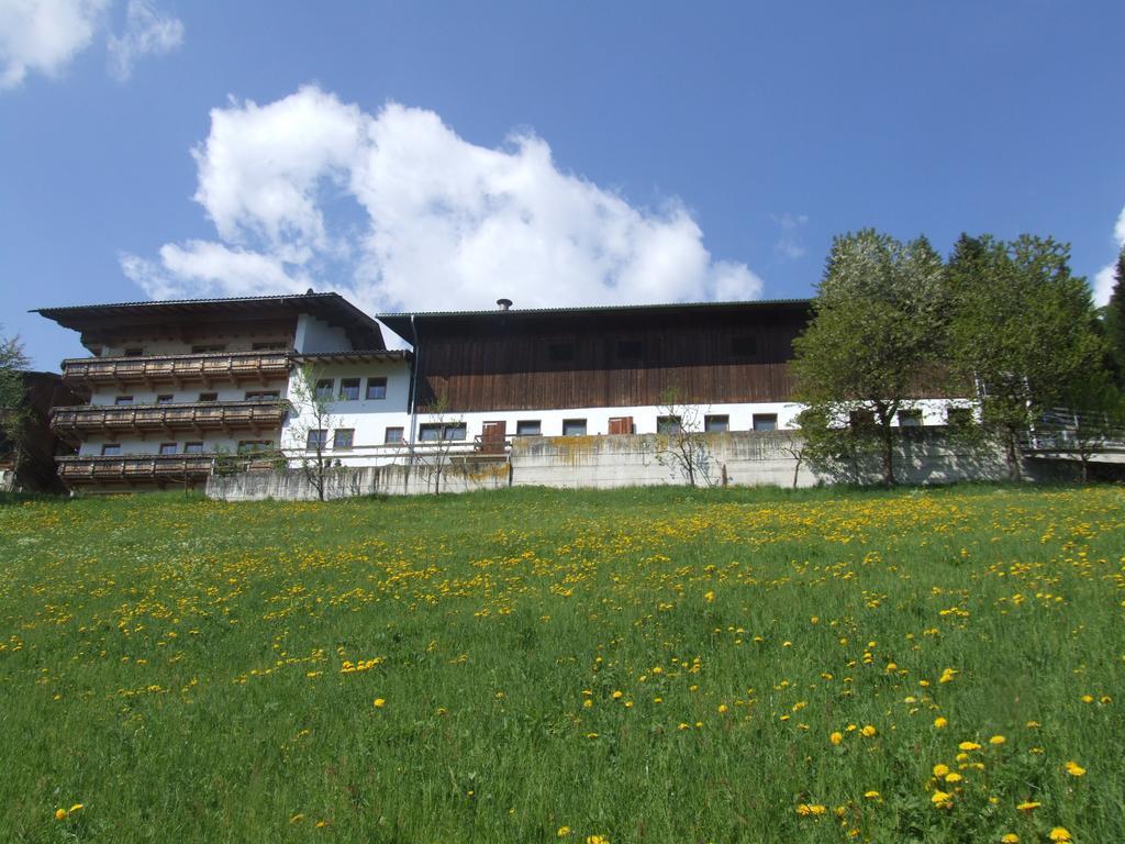 Ferienwohnung Lehenhof Ried im Zillertal Ruang foto