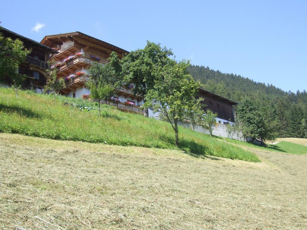 Ferienwohnung Lehenhof Ried im Zillertal Bagian luar foto
